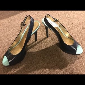 Navy blue/turquoise Open toe Heels.